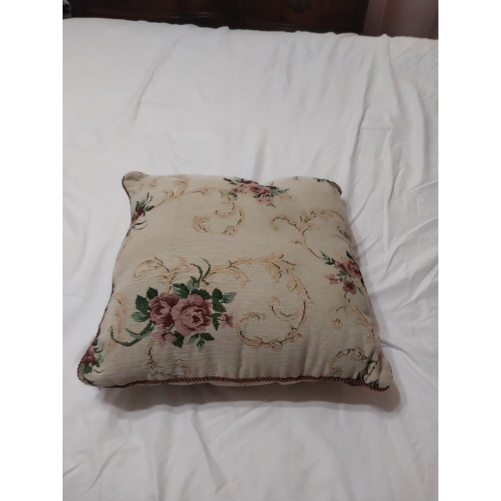 Tapestry Floral Throw Pillow Size 18x18